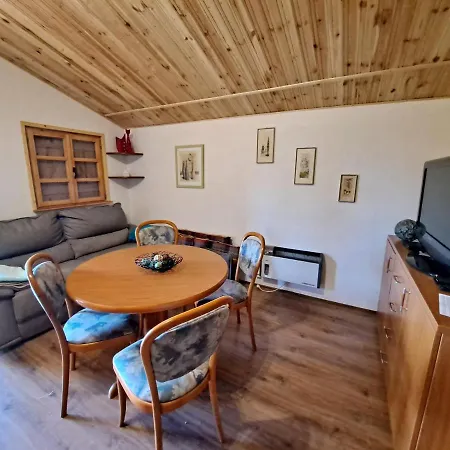 Klimatyczne Domy, Ryn Mazury Feriehus Lawki